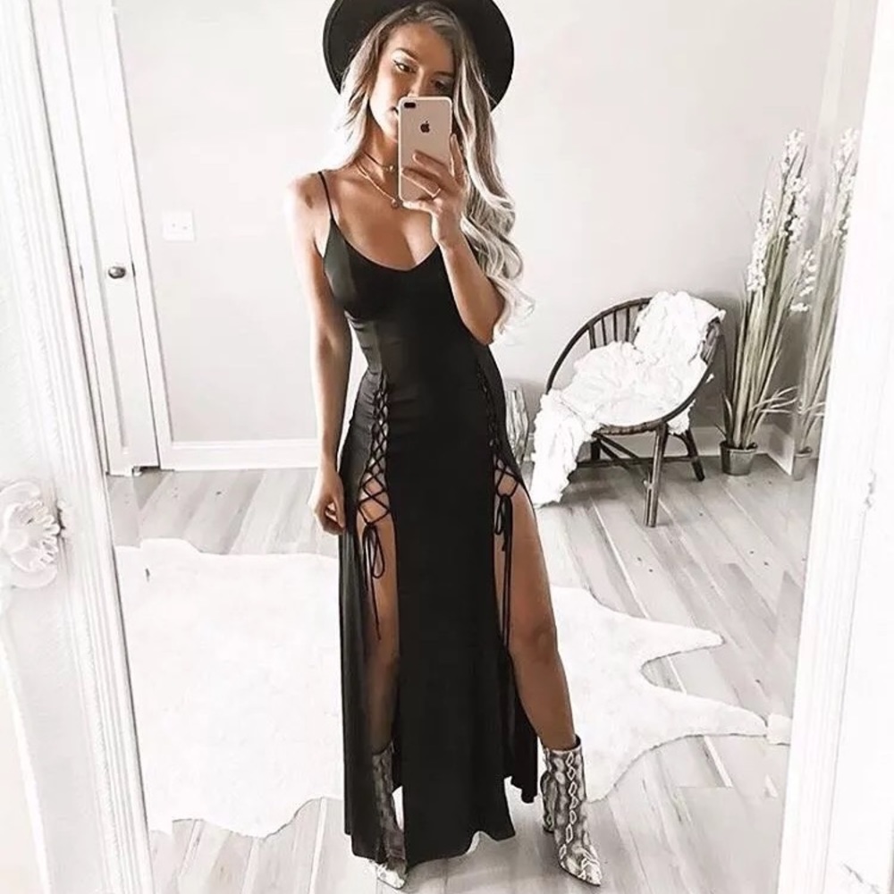 🆕Kylee Black Lace Up Maxi Coachella Dress